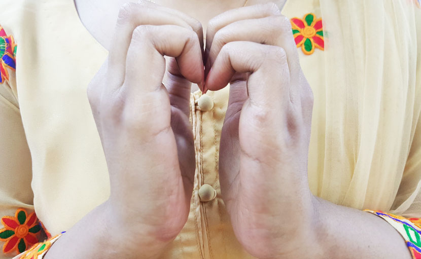 চুলের বৃদ্ধিতে যোগ ব্যায়াম | ৫টি ইয়োগা দূর করবে হেয়ার ফল