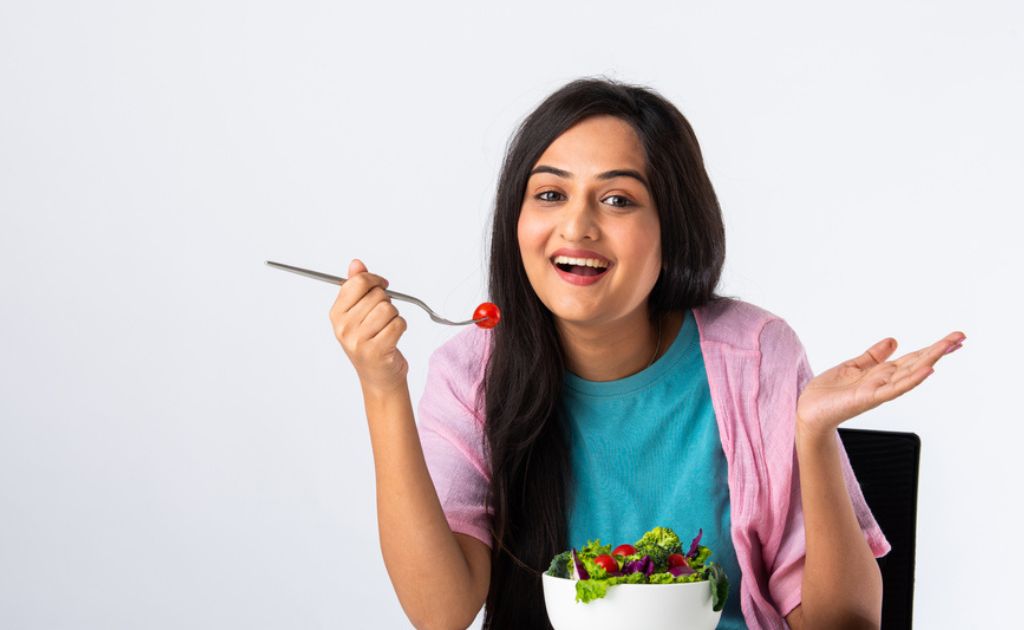 স্কিন কেয়ার ডায়েট । যে খাবারে ত্বক থাকে উজ্জ্বল ও দাগহীন